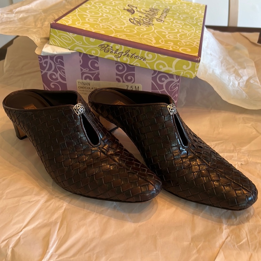 Brighton Tynan chocolate shoes mules 2.5” heel GUC 7.5M